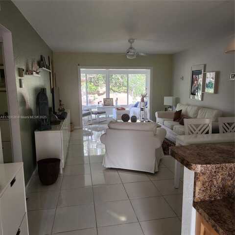 5141 W Oakland Park Blvd, Lauderdale Lakes, FL 33313
