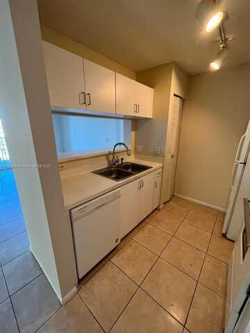 2061 Renaissance Blvd, Miramar, FL 33025