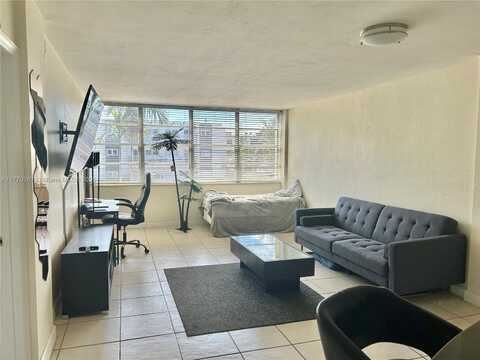 2175 NE 170th St, North Miami Beach, FL 33162