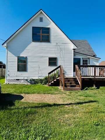 217 Main St, Palacios, TX 77465