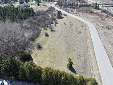 1546 Indian Hill Dr, Grafton, WI 53024