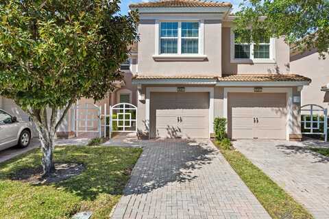 8307 FONTERA DRIVE, DAVENPORT, FL 33896