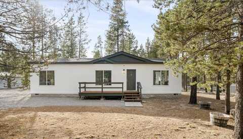 52657 Skidgel Road, La Pine, OR 97739
