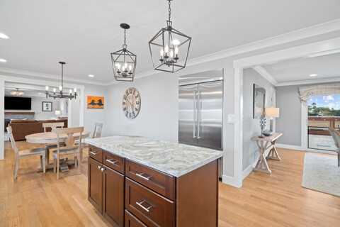 2985 Roop RD, Gilroy, CA 95020