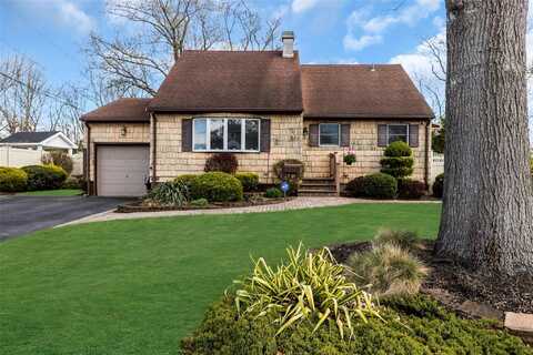 41 Millford Lane, Centereach, NY 11720