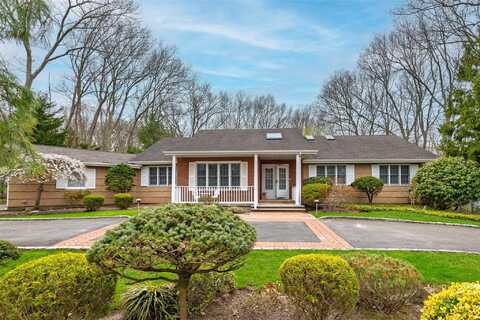 22 Round Tree Drive, Melville, NY 11747