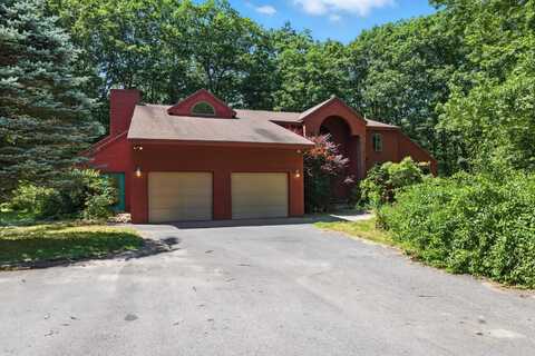 33 Hillview Lane, Lewiston, ME 04240