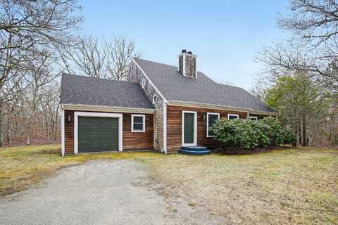 19 S Vine Lane, West Tisbury, MA 02575