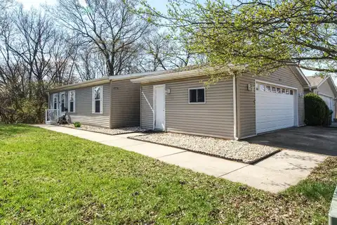 22515 S Woodside Drive, Channahon, IL 60410