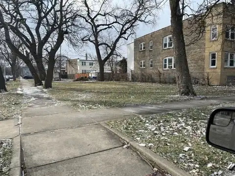 4901 W Cortez Street, Chicago, IL 60651