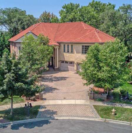 13 Vennard Court, Lombard, IL 60148