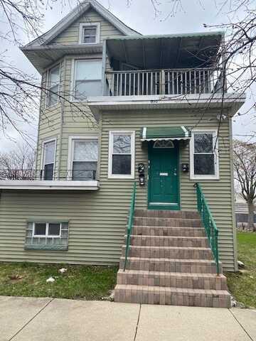 636 S 13th Avenue, Maywood, IL 60153