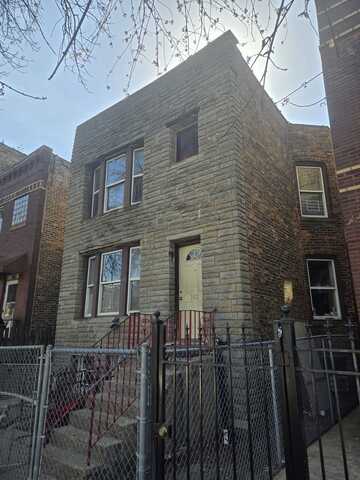 942 N HAMLIN Avenue, Chicago, IL 60651