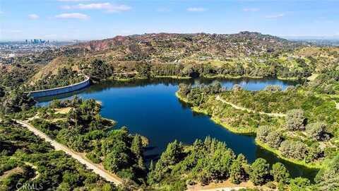 2861 Durand Drive, Los Angeles, CA 90068