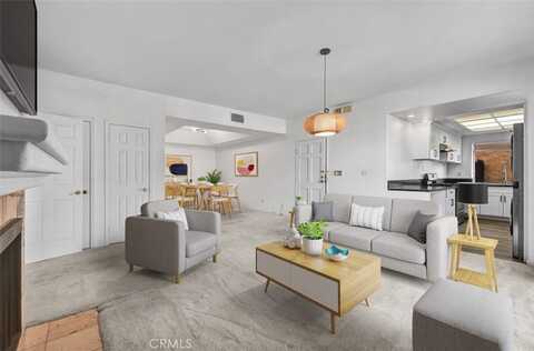 810 S Lucerne Boulevard, Los Angeles, CA 90005