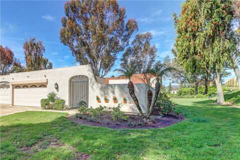 5469 Paseo Del Lago E, Laguna Woods, CA 92637