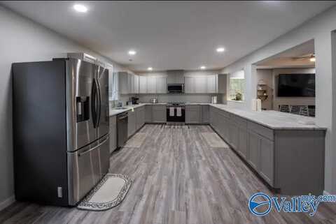 2106 Apache Drive, Huntsville, AL 35810