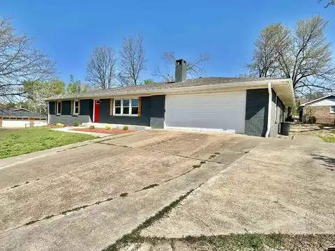 903 E 1ST STREET, Mountain Home, AR 72653