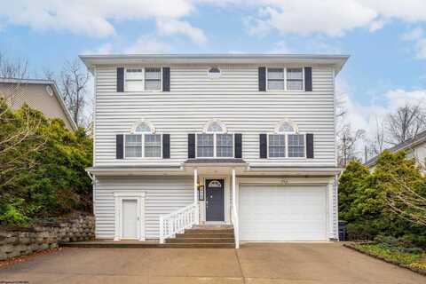 215 Patriot Lane, Morgantown, WV 26508