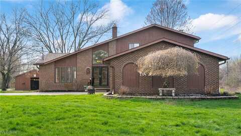 7010 Spafford Road, Olmsted Falls, OH 44138