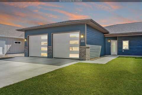 1224 Zitkala Sa Trl, Vermillion, SD 57069