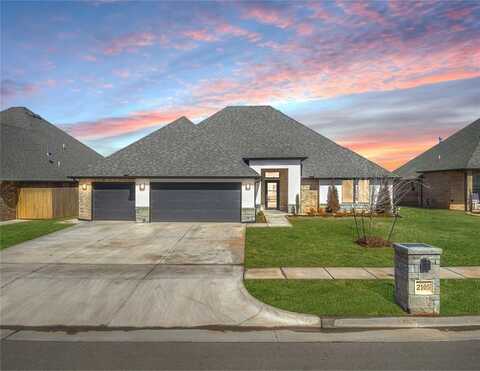 2105 Lago Drive, Moore, OK 73170