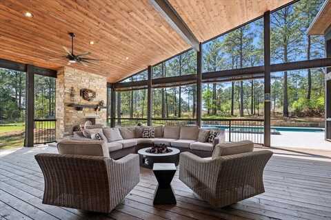 432 Sugar Pine Loop, Broken Bow, OK 74728