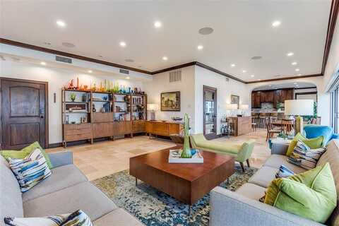 6211 W Northwest Highway, Dallas, TX 75225