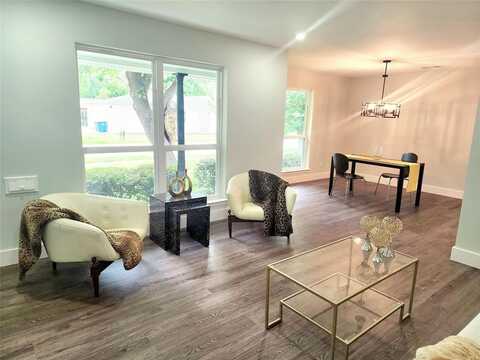 5515 Enchanted Lane, Dallas, TX 75227