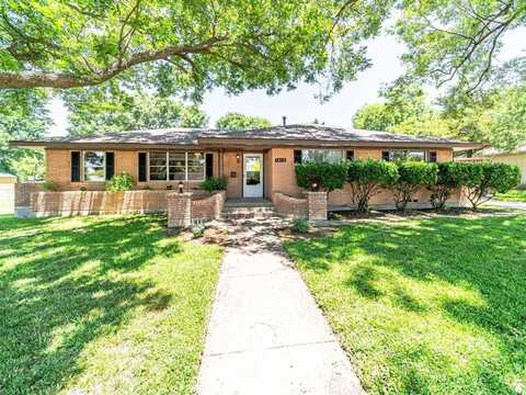 1810 Hill Street, McKinney, TX 75069
