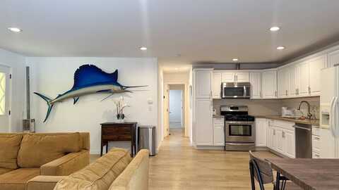 23777 Mulholland, Calabasas, CA 91302