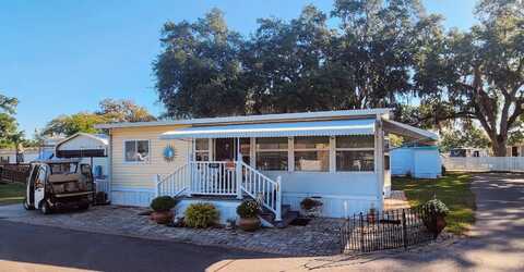 2114 Cherry St, Webster, FL 33597
