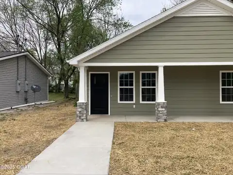 412 A Maple Street, Neosho, MO 64850