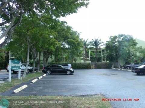 2450 NE 15th Ave, Wilton Manors, FL 33305