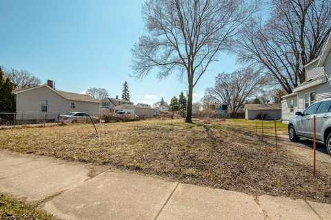 1168 KLAUS Street, GREEN BAY, WI 54302