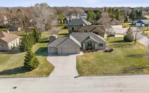 1033 HOKS RIDGE Lane, DE PERE, WI 54115