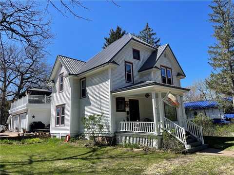 1120 11th Avenue E, Menomonie, WI 54751