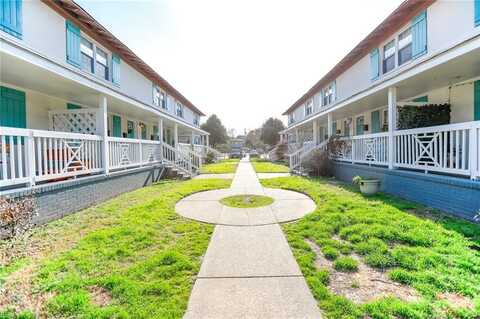 839 Ocean View Avenue W, Norfolk, VA 23503