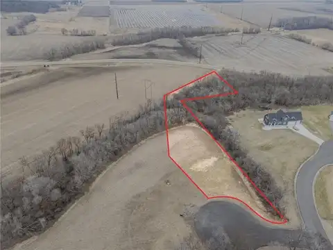 701 Cherrywood Drive SW, Pine Island, MN 55963