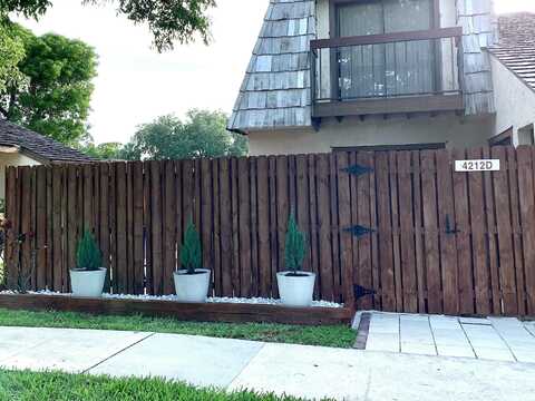 4212 Palm Bay D Circle, West Palm Beach, FL 33406