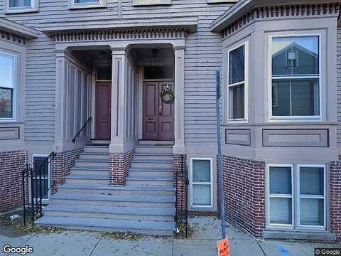 Pine, SALEM, MA 01970