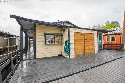 1687 N Jantzen AVE, Portland, OR 97217