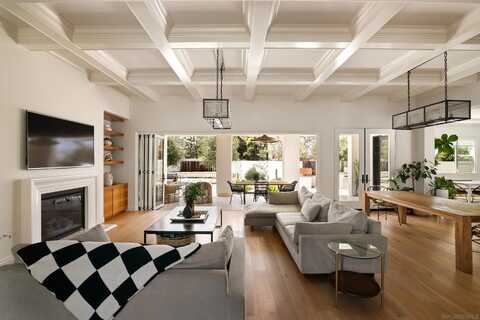 809 Sandy Court, Encinitas, CA 92024