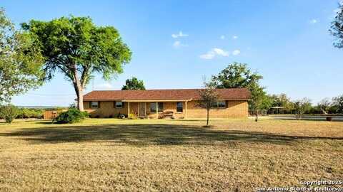 601 Rohlf, Seguin, TX 78155