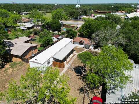 215 Greenlawn, Pleasanton, TX 78064