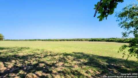 575 Rohlf Rd., Seguin, TX 78155