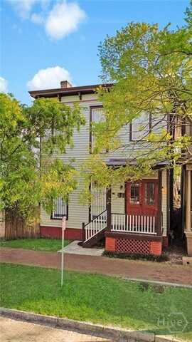 319 E Waldburg Street, Savannah, GA 31401