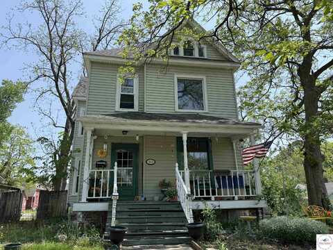 1613 S Vermont, Sedalia, MO 65301