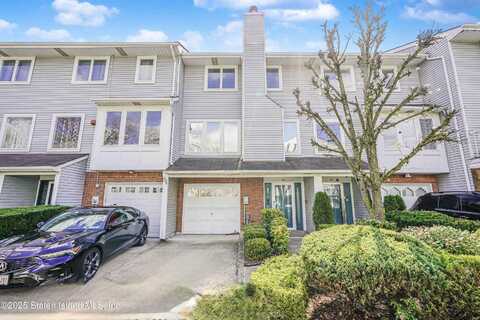 140 Commodore Drive, Staten Island, NY 10309