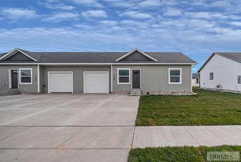 5796 N Wildrose Ave, Idaho Falls, ID 83406